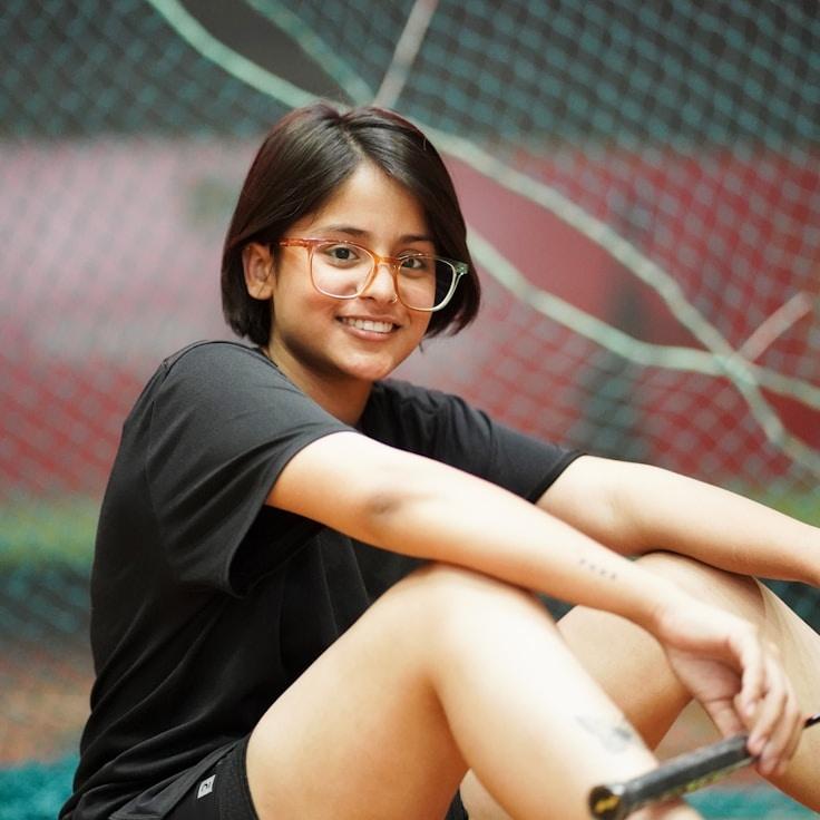 Portrait of Lina Rossi, group coordinator and fusion cooking expert